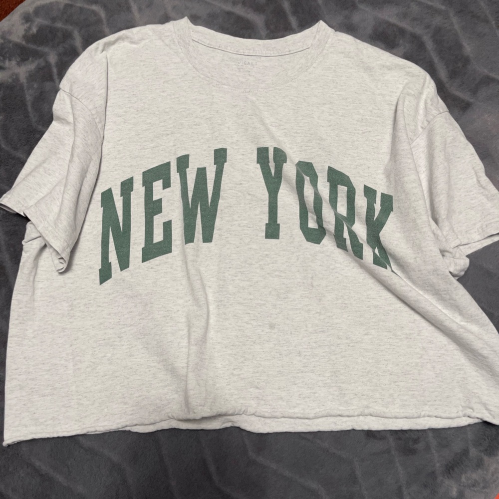 Brandy Melville New York Short Sleeve Shirt